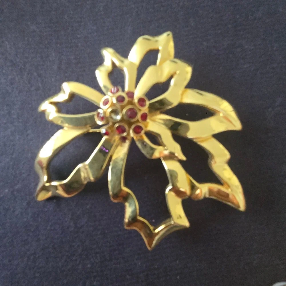 Swarovski Vintage Gold Tone Red Rhinestone Flower Bow Brooch Swan Logo Signed